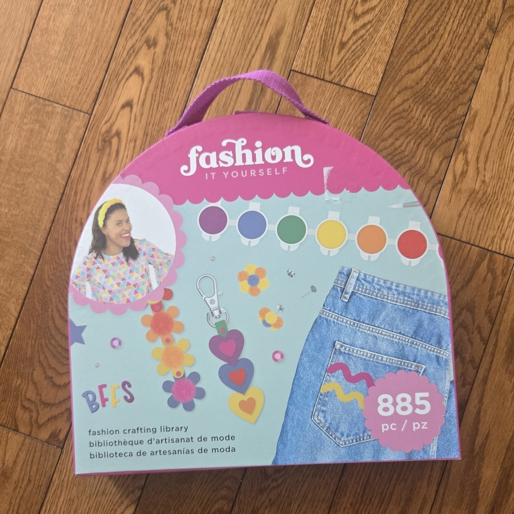 Fashion It Yourself Kids Craft Kit - Pink